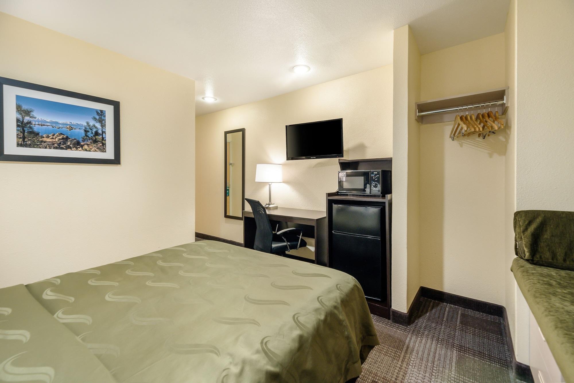 Quality Inn & Suites Near Nas Fallon Eksteriør bilde