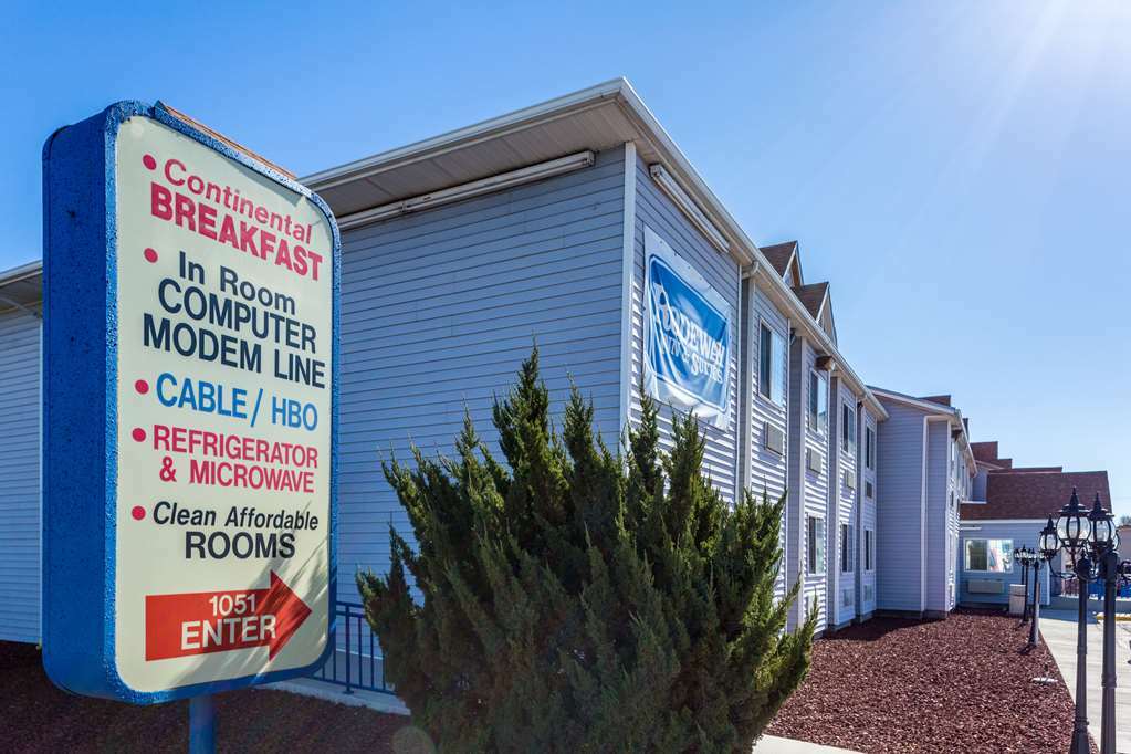Quality Inn & Suites Near Nas Fallon Eksteriør bilde