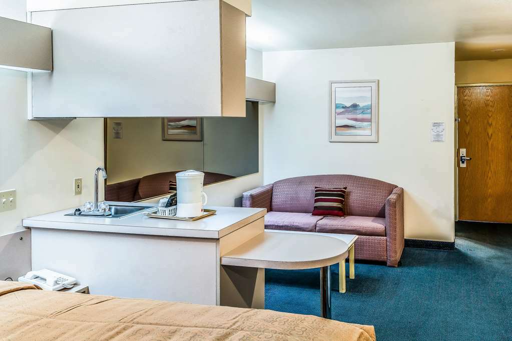 Quality Inn & Suites Near Nas Fallon Rom bilde