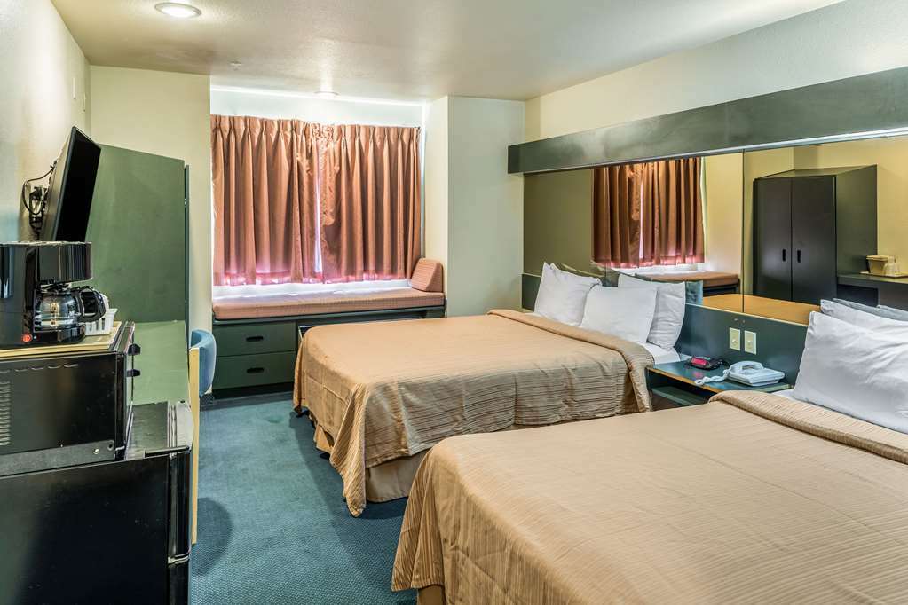 Quality Inn & Suites Near Nas Fallon Rom bilde